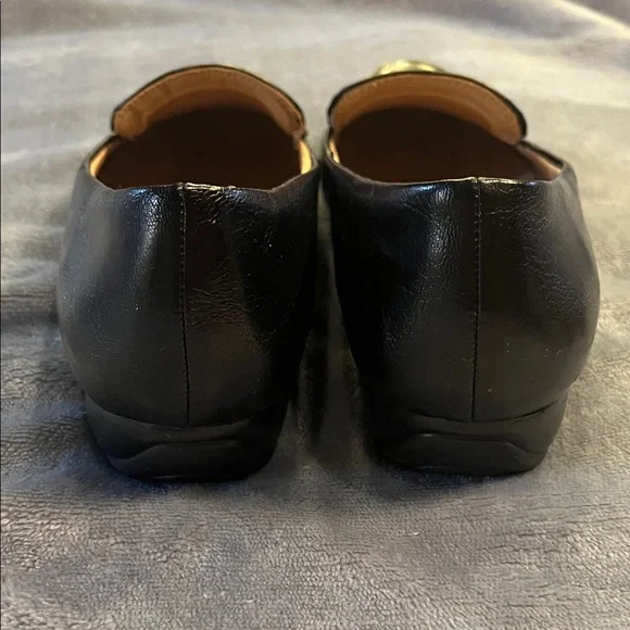 Naturalizer Black Leather Loafers - Picture 3 of 7